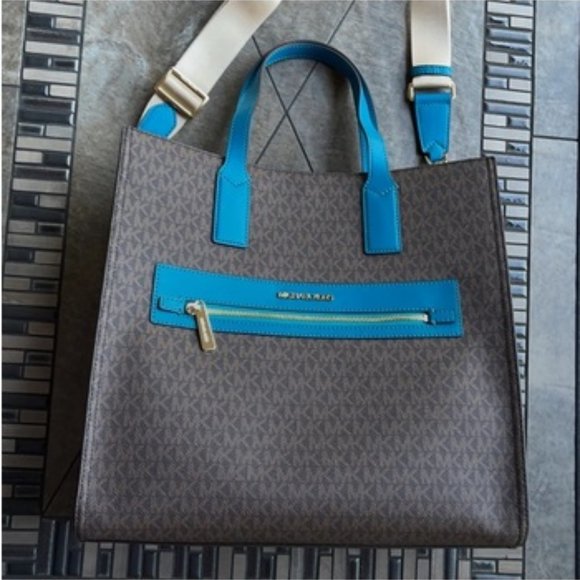 Michael Kors Kenly Large Tote - Picture 1 of 16